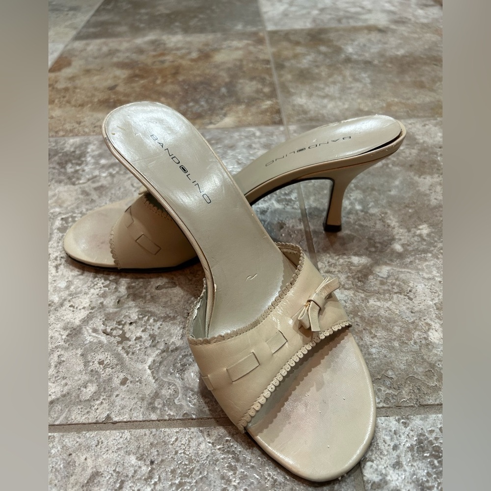 BANDOLINO vintage Cream Leather Mules with Bow Accent